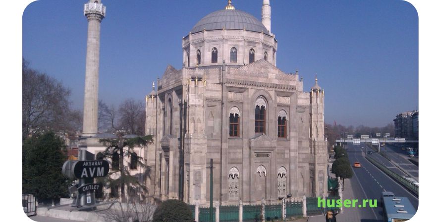 Мечеть Пертевниял Валиде-султан